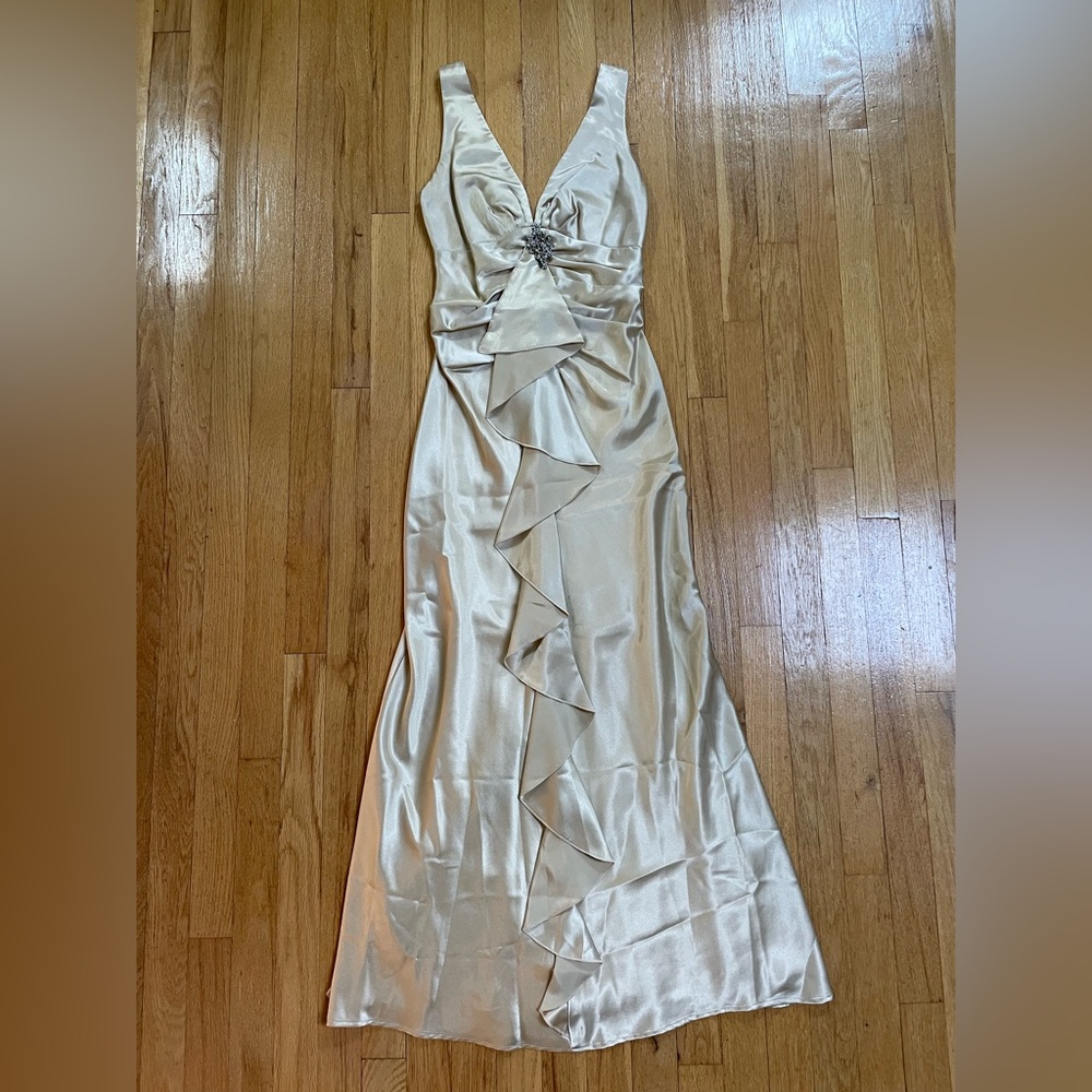 Women’s Elegant Rampage Champagne V-Neck Ruffle Front Evening Gown